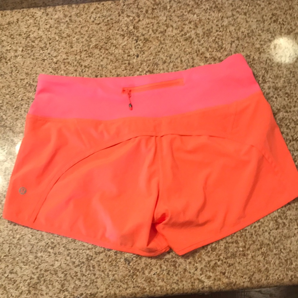 Lululemon size 6 neon running shorts